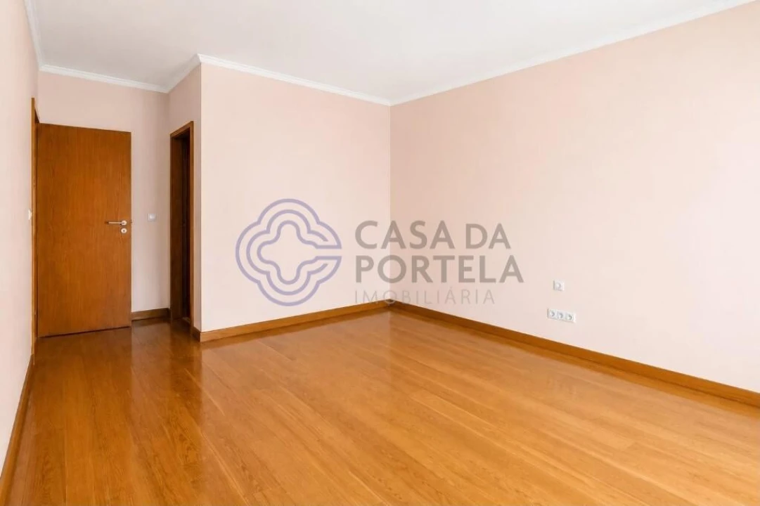 Moradia T3 para Venda em Gondomar (São Cosme), Valbom e Jovim Foto 6