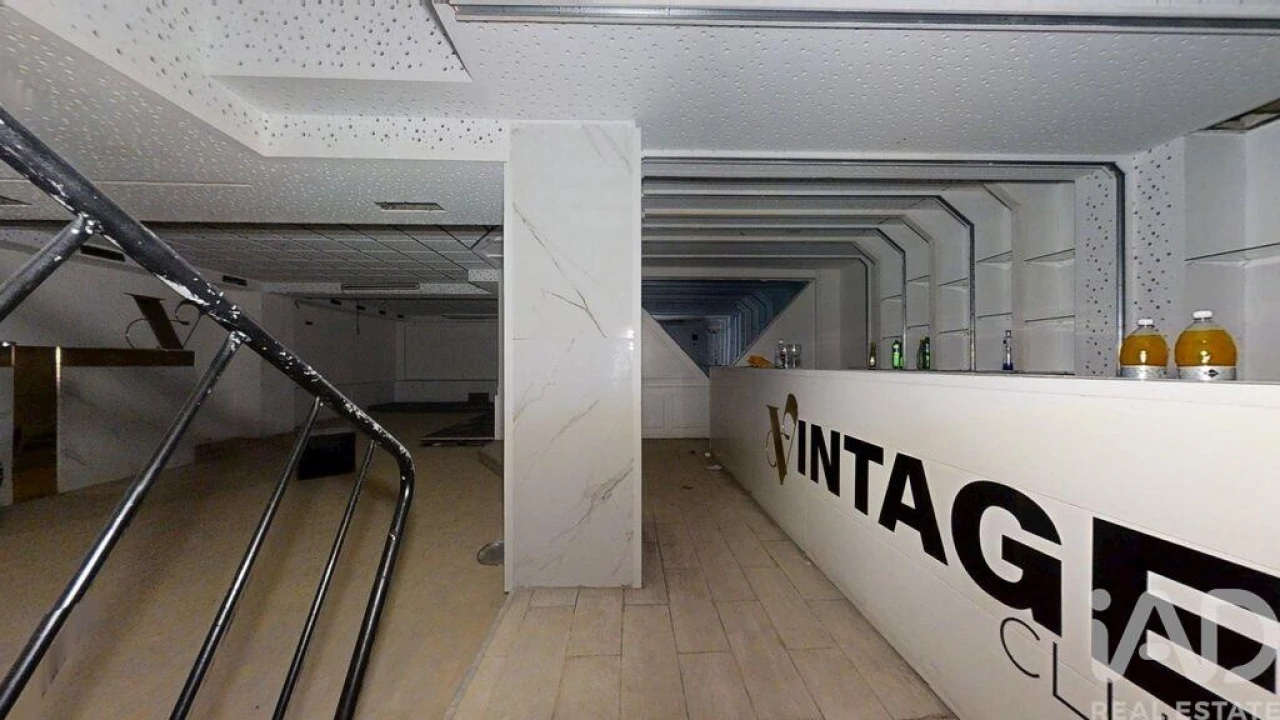 Loja para Venda em Lordelo do Ouro e Massarelos Foto 18