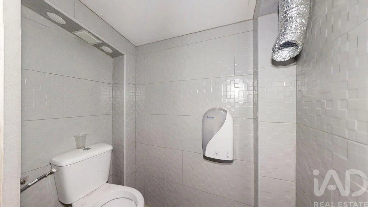 Loja para Venda em Lordelo do Ouro e Massarelos Foto 28