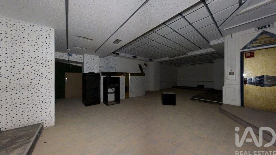 Loja para Venda em Lordelo do Ouro e Massarelos Foto 7