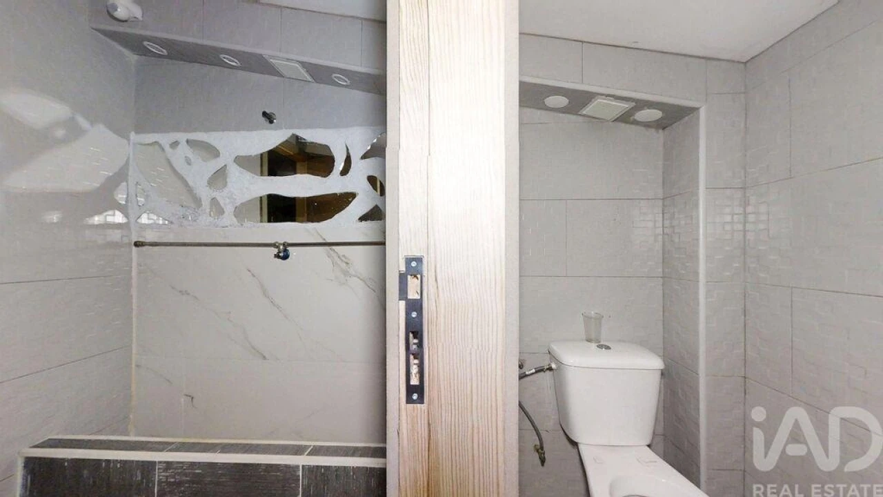 Loja para Venda em Lordelo do Ouro e Massarelos Foto 29