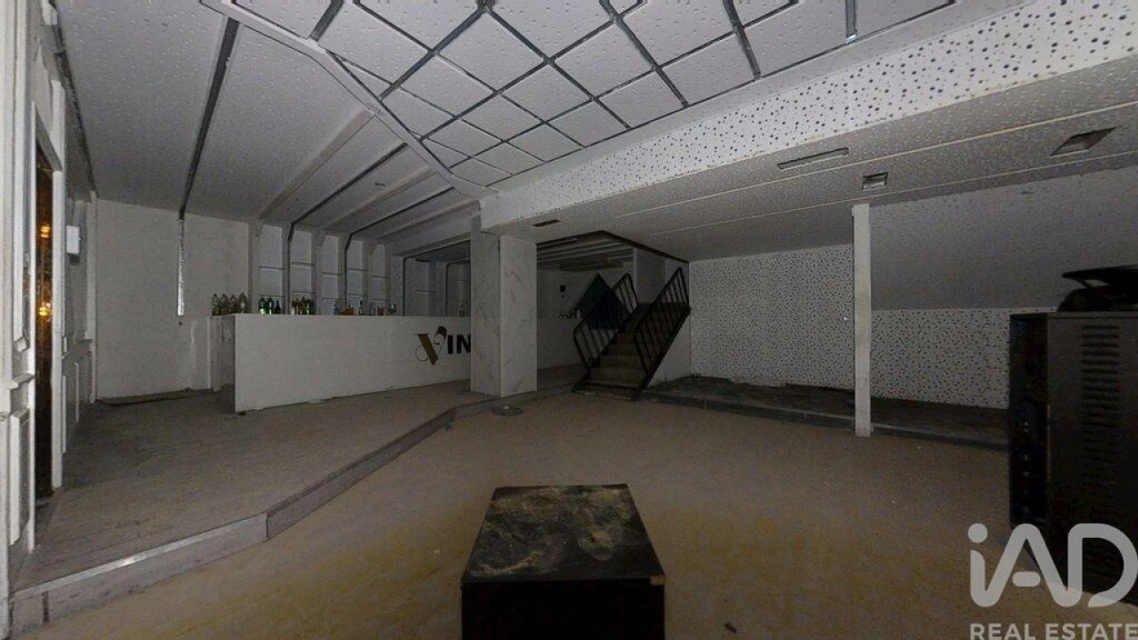 Loja para Venda em Lordelo do Ouro e Massarelos Foto 11