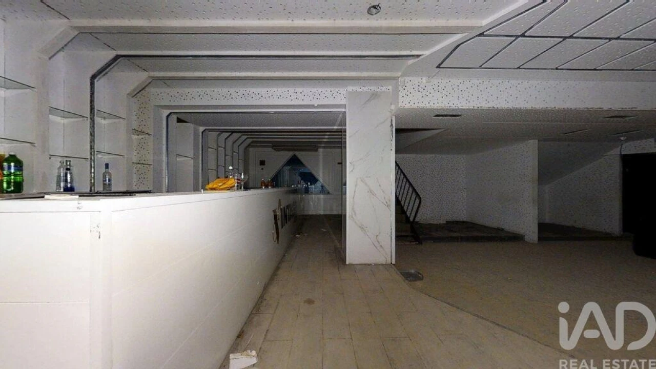 Loja para Venda em Lordelo do Ouro e Massarelos Foto 14