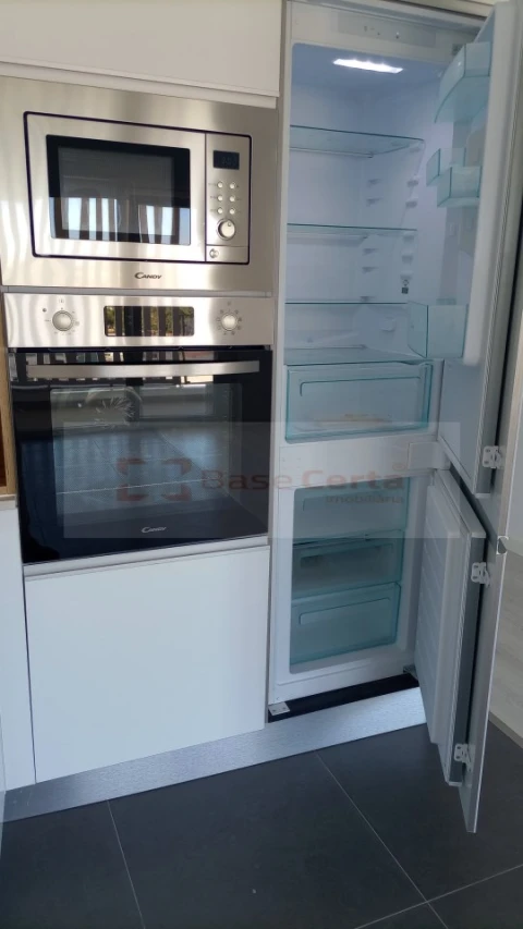 Apartamento T1 para Venda em Corroios