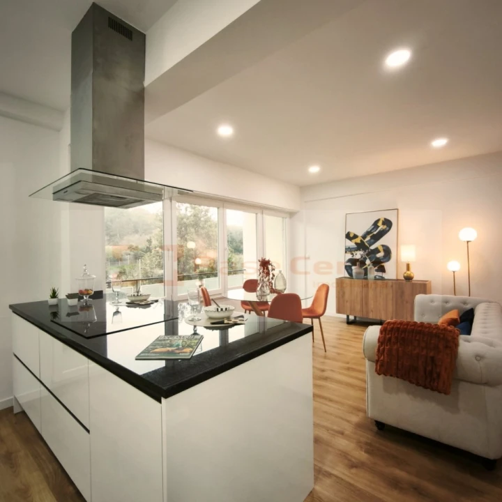 Apartamento T3 para Venda em Benfica Foto 3