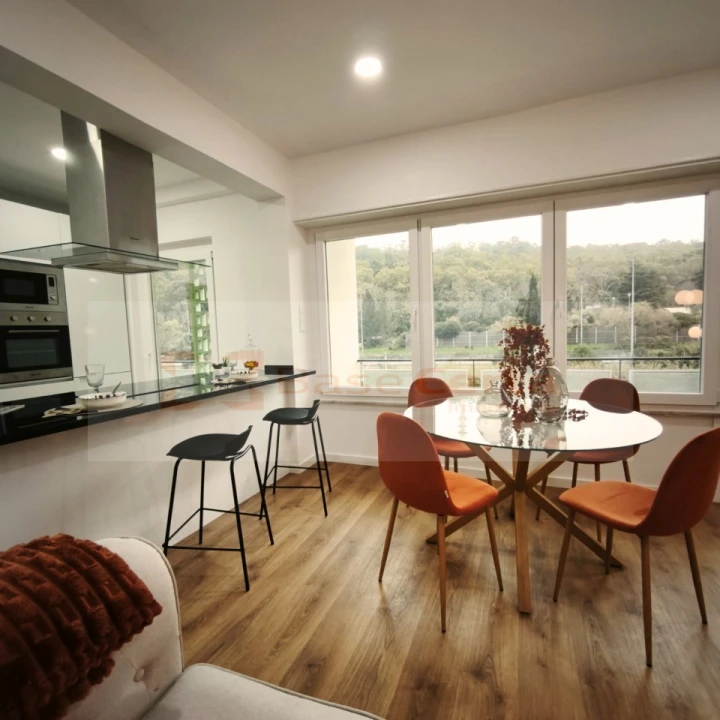 Apartamento T3 para Venda em Benfica Foto 1