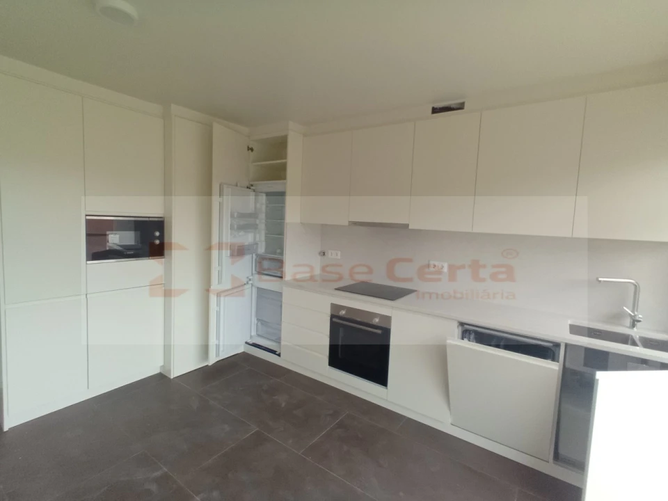 Apartamento T2 para Venda em Santa Clara Foto 2