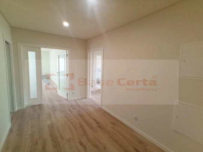 Apartamento T2 para Venda em Santa Clara Foto 9
