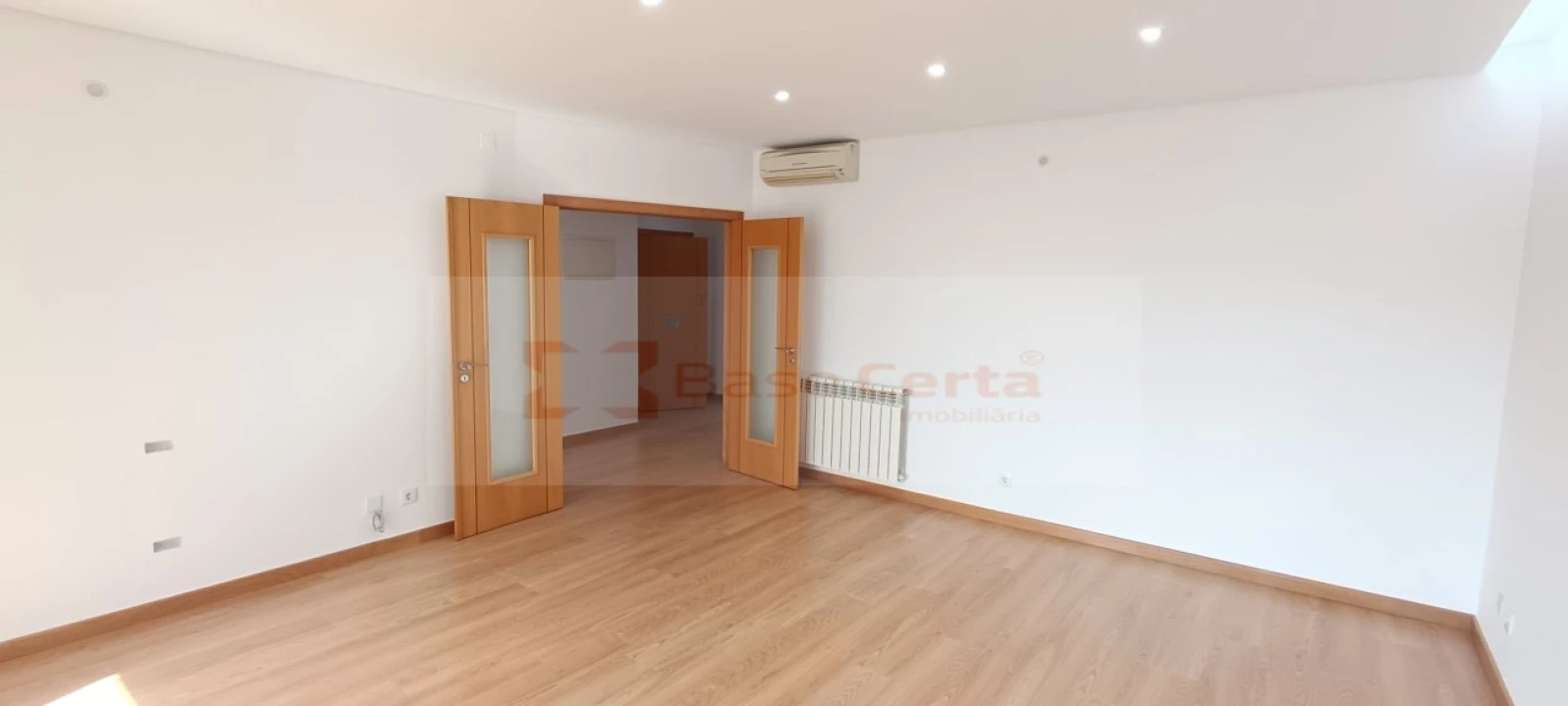 Apartamento T3 para Venda em Odivelas Foto 4