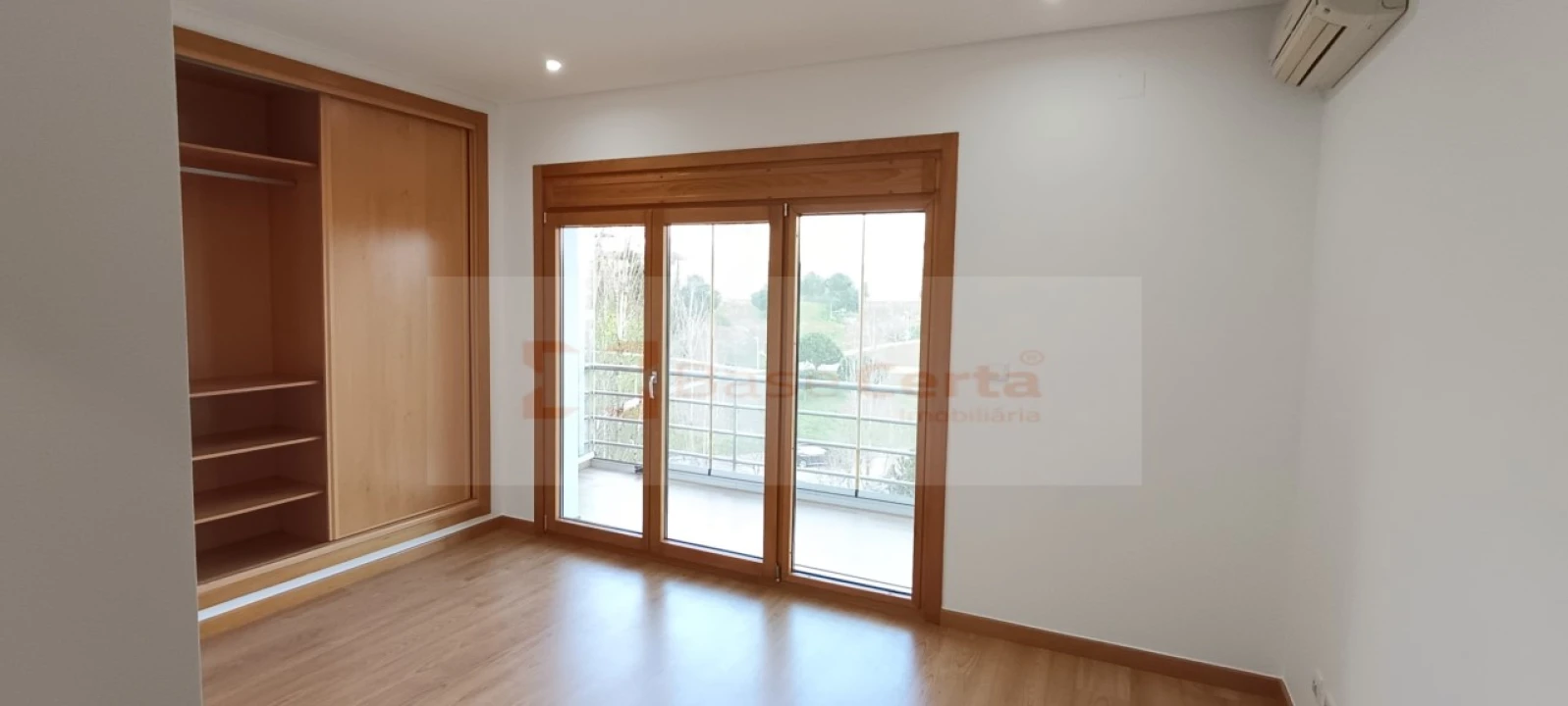 Apartamento T3 para Venda em Odivelas Foto 6