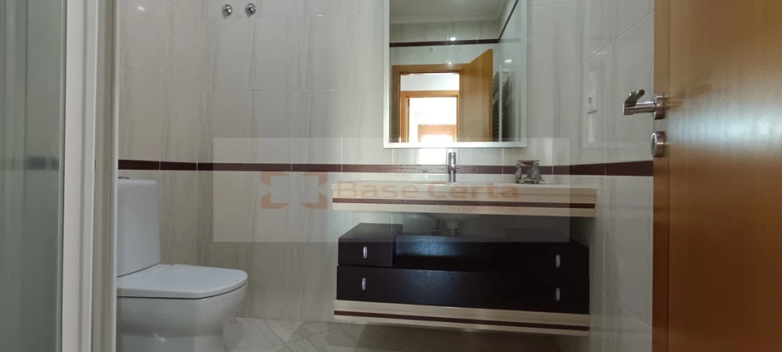 Apartamento T3 para Venda em Odivelas Foto 7