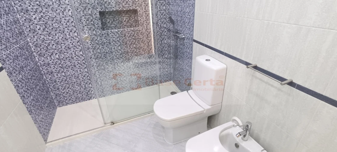 Apartamento T3 para Venda em Odivelas Foto 23