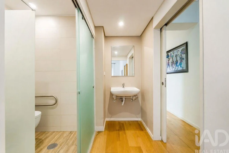 Apartamento T3 para Venda em Arcozelo Foto 8