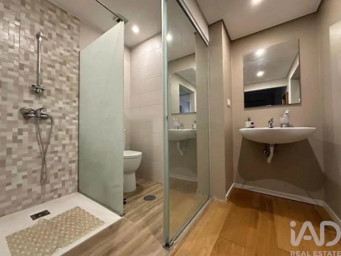 Apartamento T3 para Venda em Arcozelo Foto 33