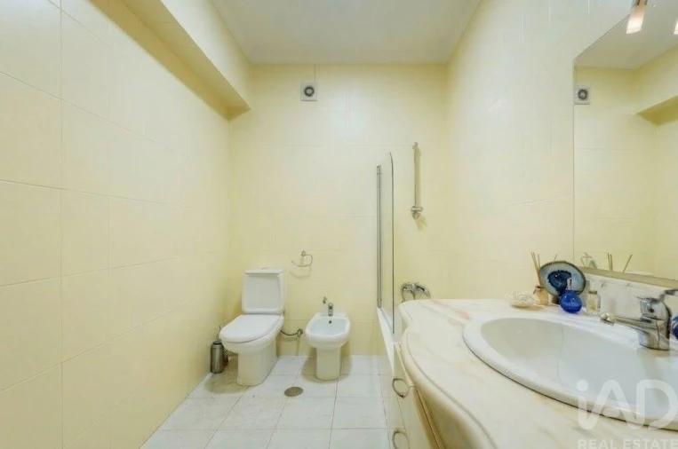 Apartamento T3 para Venda em Arcozelo Foto 10