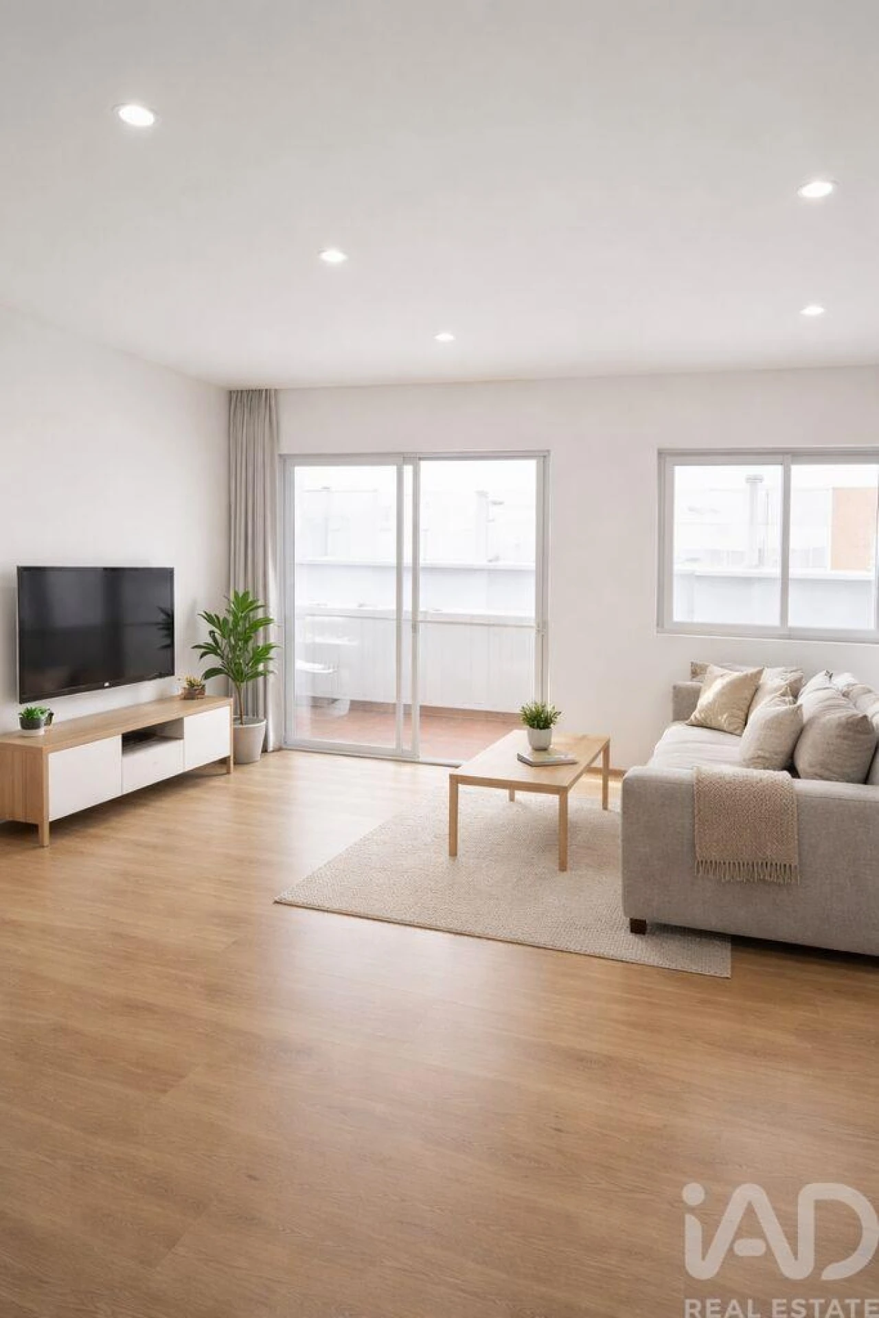 Apartamento T1 para Venda em Lordelo do Ouro e Massarelos Foto 1