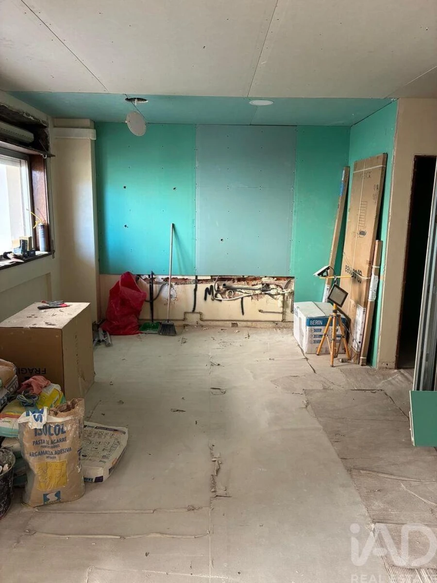 Apartamento T1 para Venda em Lordelo do Ouro e Massarelos Foto 7