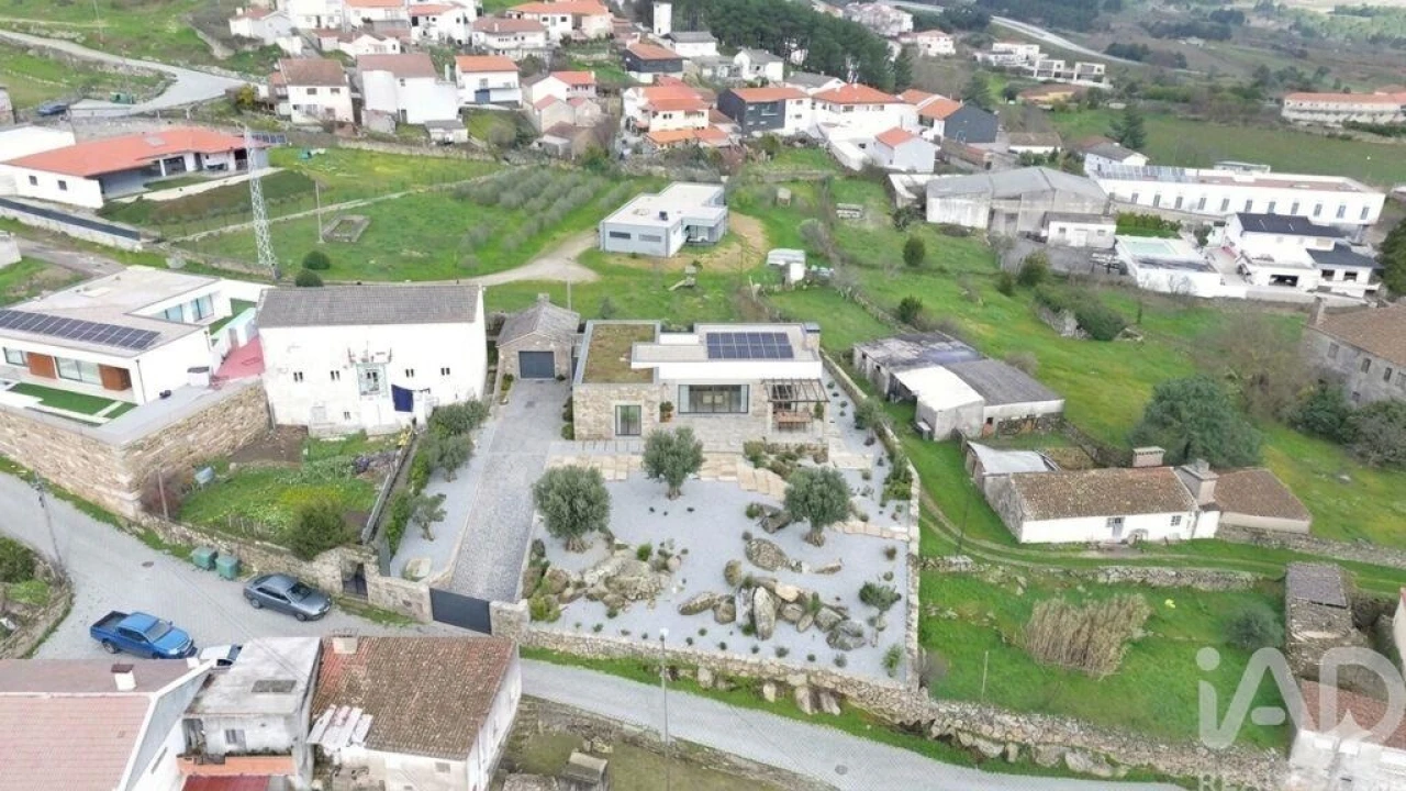 Terreno para Venda em Alijo Foto 1