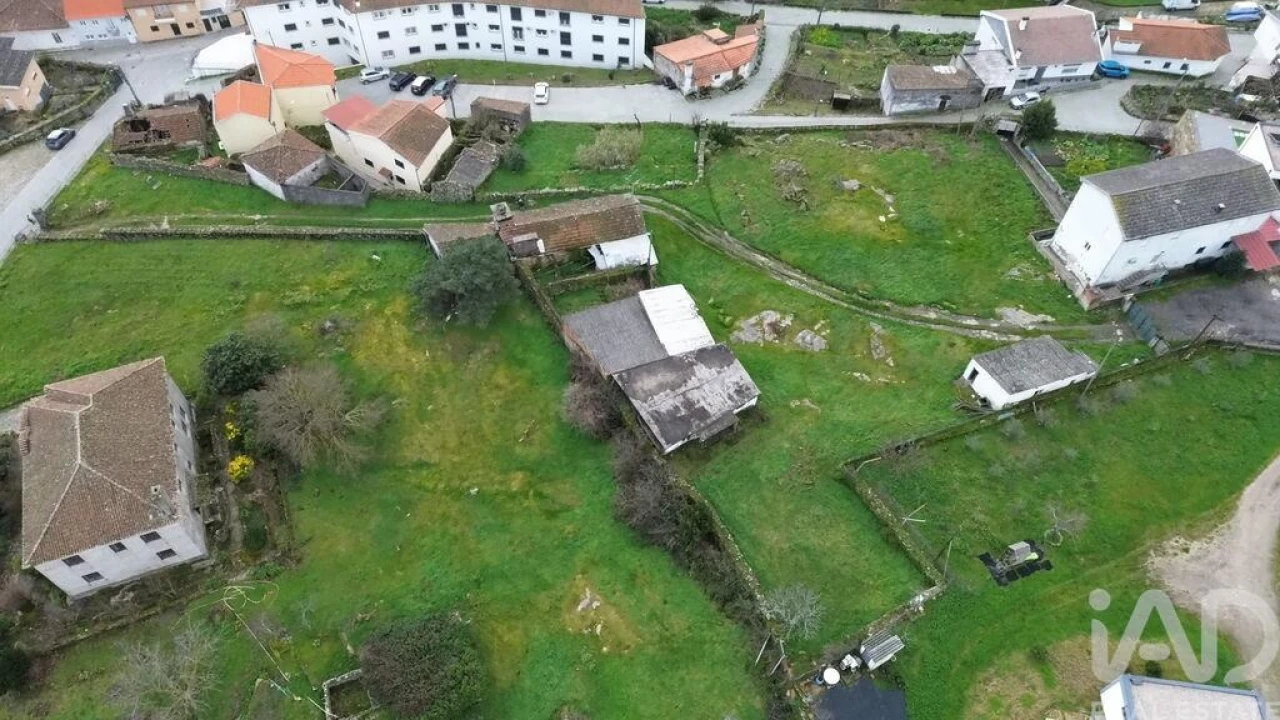 Terreno para Venda em Alijo Foto 8