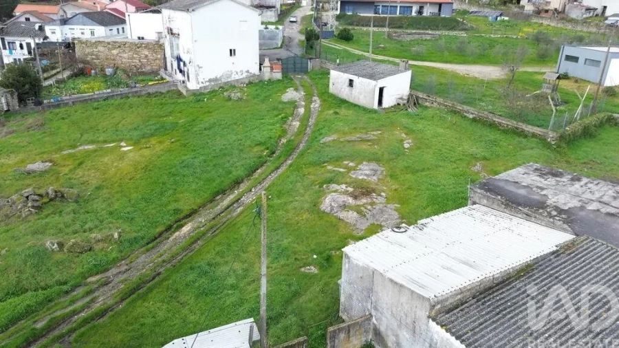 Terreno para Venda em Alijo Foto 10