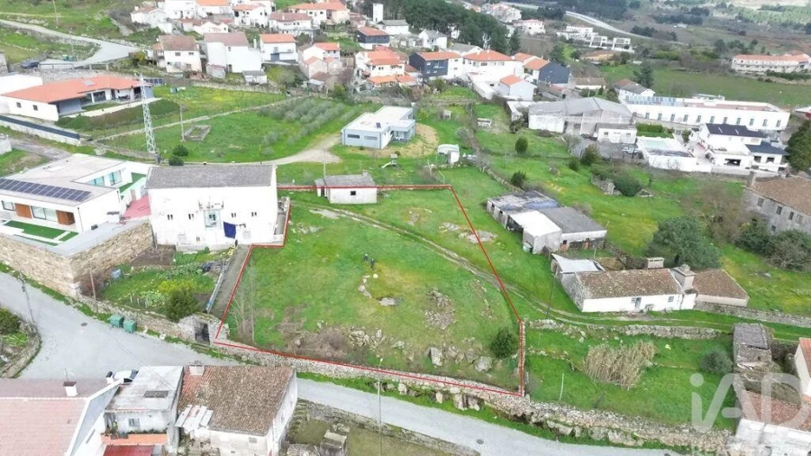 Terreno para Venda em Alijo Foto 1