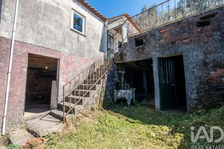 Moradia T2 para Venda em Vila Nova Foto 23