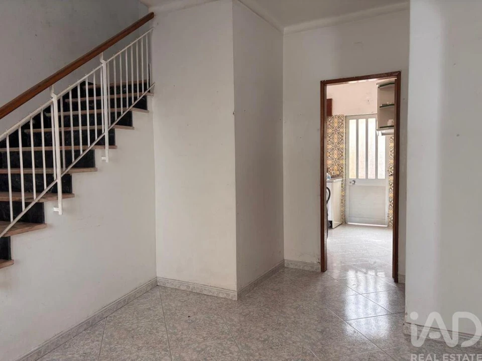 Moradia T3 para Venda em Faro (Sé e São Pedro) Foto 3