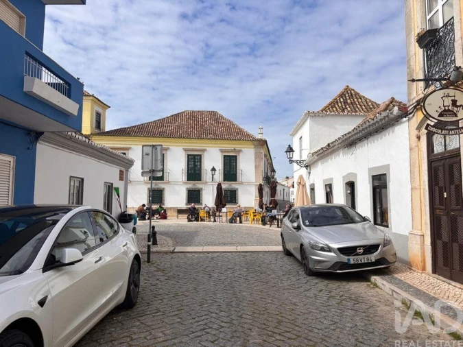 Moradia T3 para Venda em Faro (Sé e São Pedro)