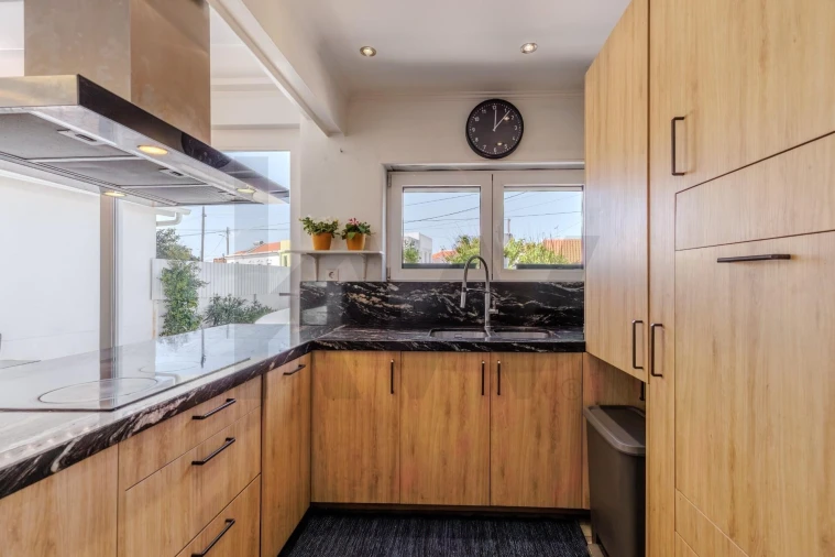 Moradia T6 para Venda em Alcabideche Foto 18