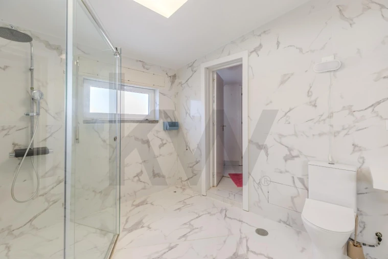 Moradia T6 para Venda em Alcabideche Foto 30