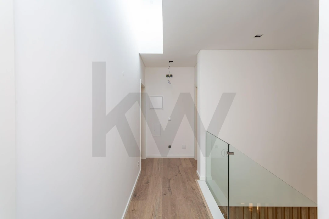 Moradia T4 para Venda em Loures Foto 35