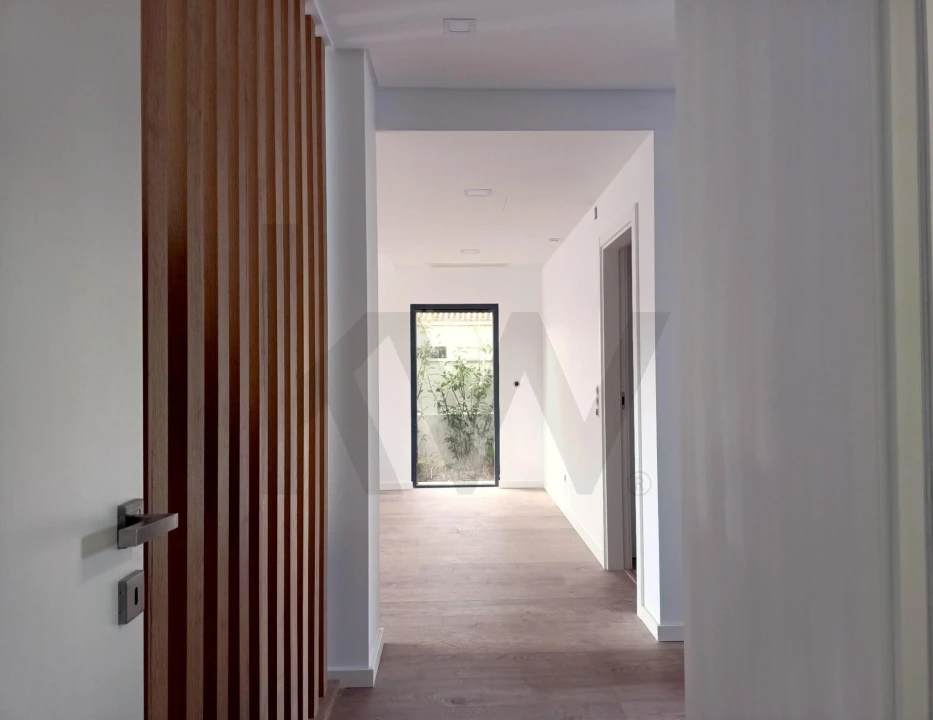 Moradia T4 para Venda em Loures Foto 18