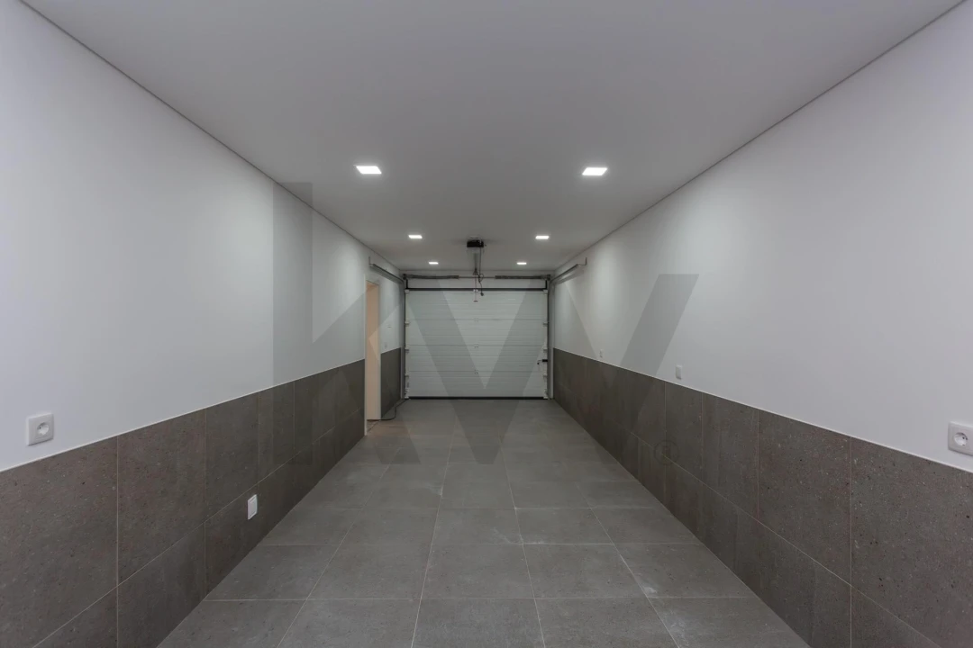 Moradia T4 para Venda em Loures Foto 79