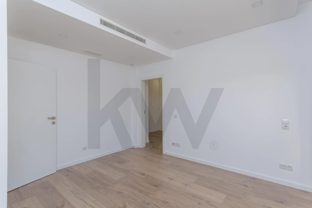 Moradia T4 para Venda em Loures Foto 46