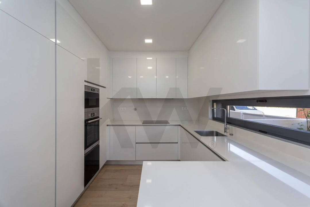 Moradia T4 para Venda em Loures Foto 22