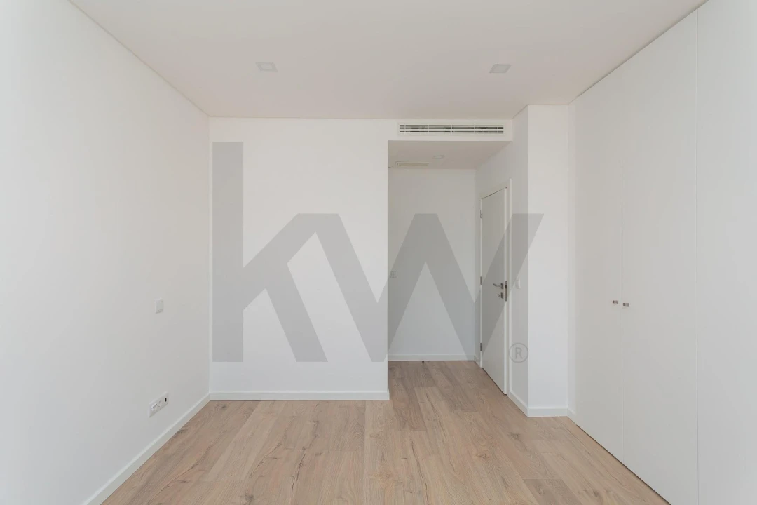 Moradia T4 para Venda em Loures Foto 40