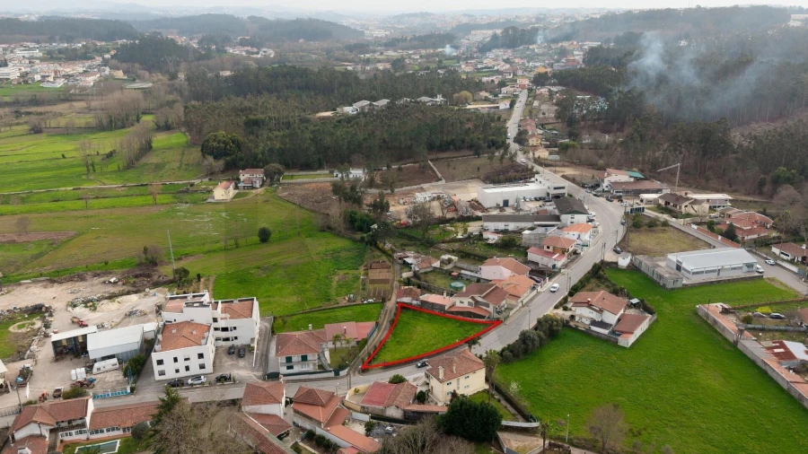 Terreno para Venda em Milheiros de Poiares