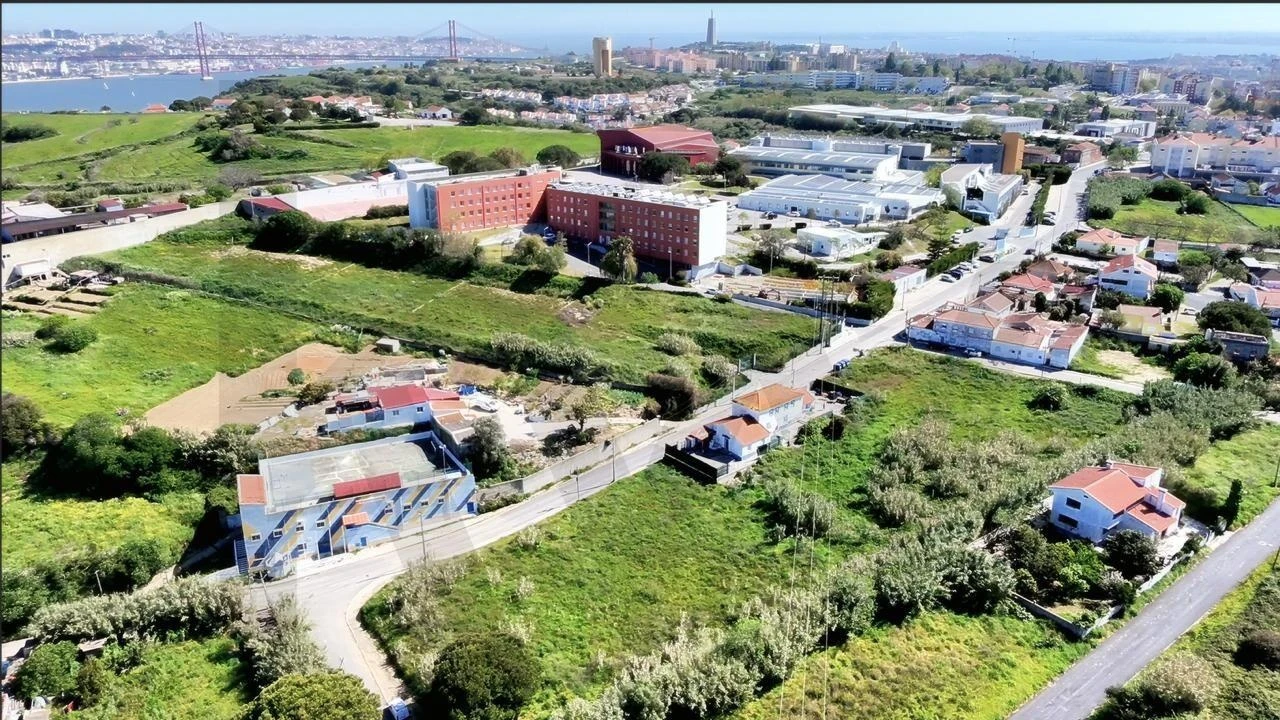 Terreno para Venda em Caparica e Trafaria Foto 4