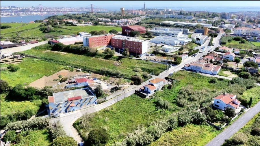 Terreno para Venda em Caparica e Trafaria Foto 4