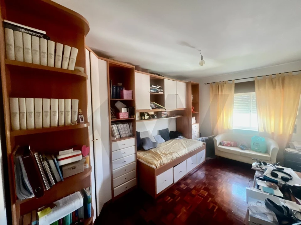 Apartamento T3 para Venda em Massamá e Monte Abraão Foto 10