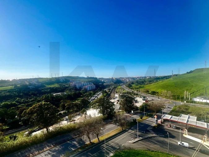 Apartamento T3 para Venda em Massamá e Monte Abraão Foto 22