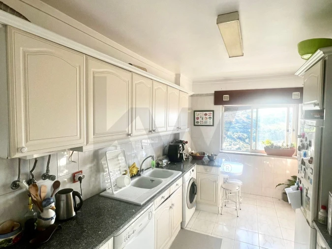 Apartamento T3 para Venda em Massamá e Monte Abraão Foto 5