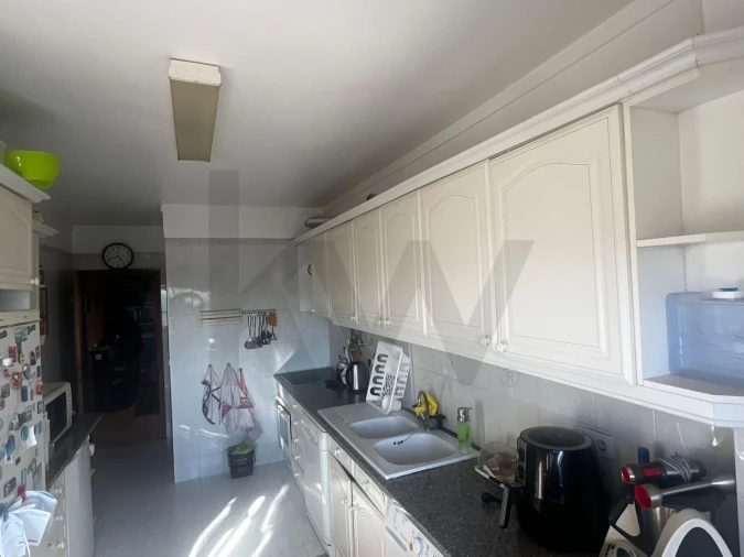 Apartamento T3 para Venda em Massamá e Monte Abraão Foto 7