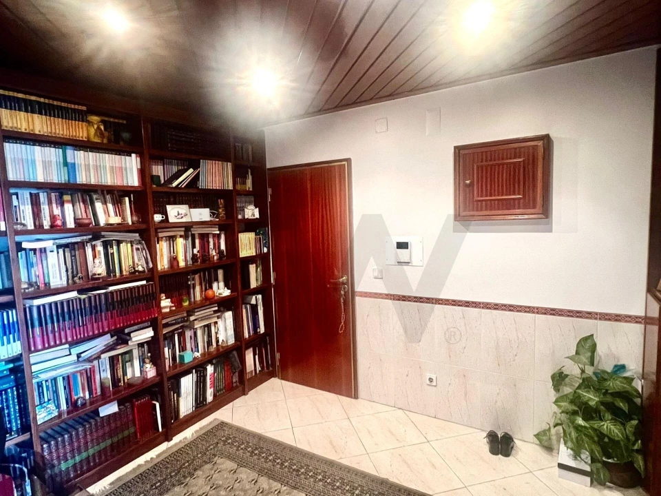 Apartamento T3 para Venda em Massamá e Monte Abraão Foto 8