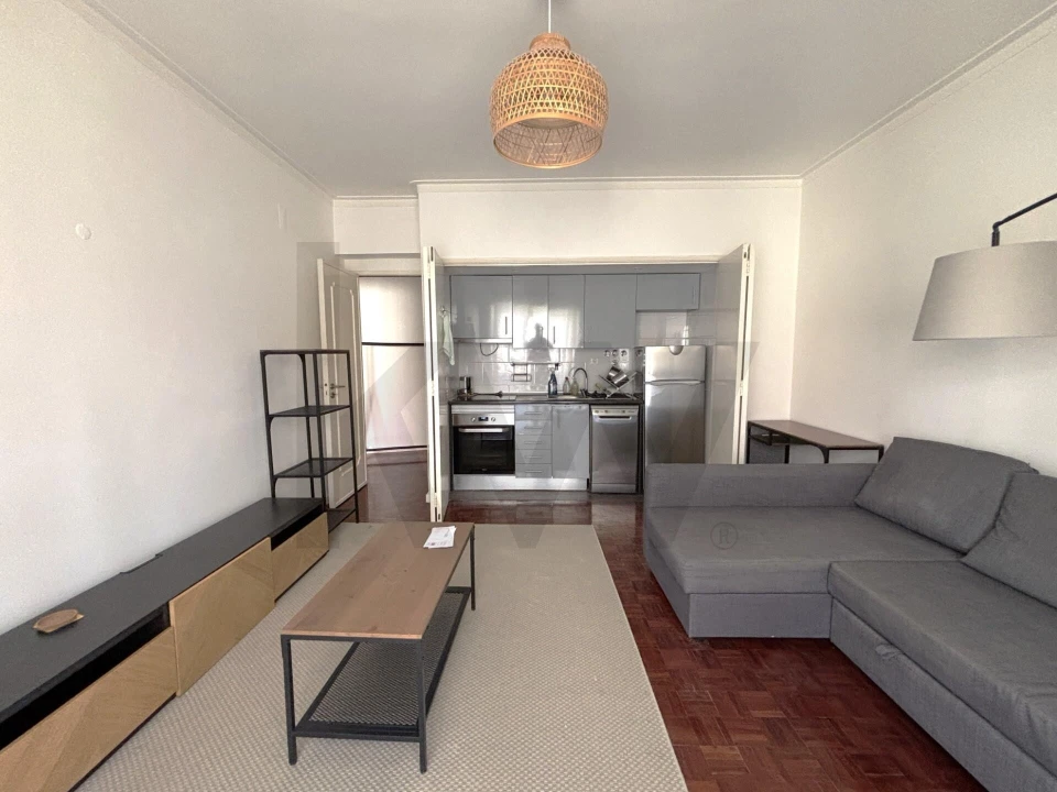 Apartamento T1 para Arrendamento em Arroios Foto 3