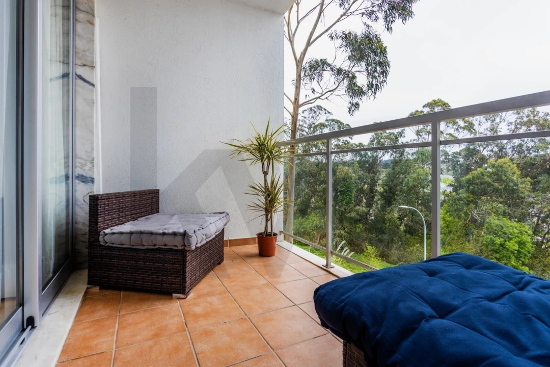 Apartamento T2 para Venda em Rio de Mouro Foto 7