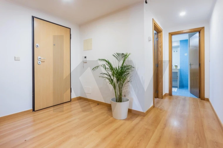 Apartamento T2 para Venda em Rio de Mouro Foto 21