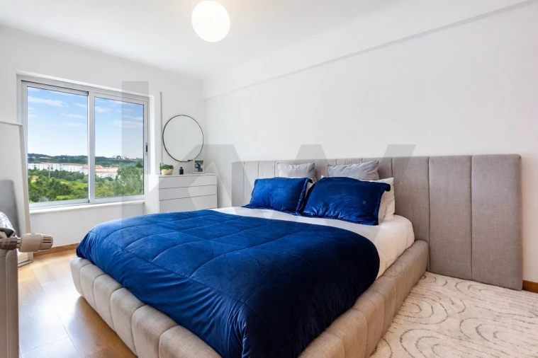 Apartamento T2 para Venda em Rio de Mouro Foto 8