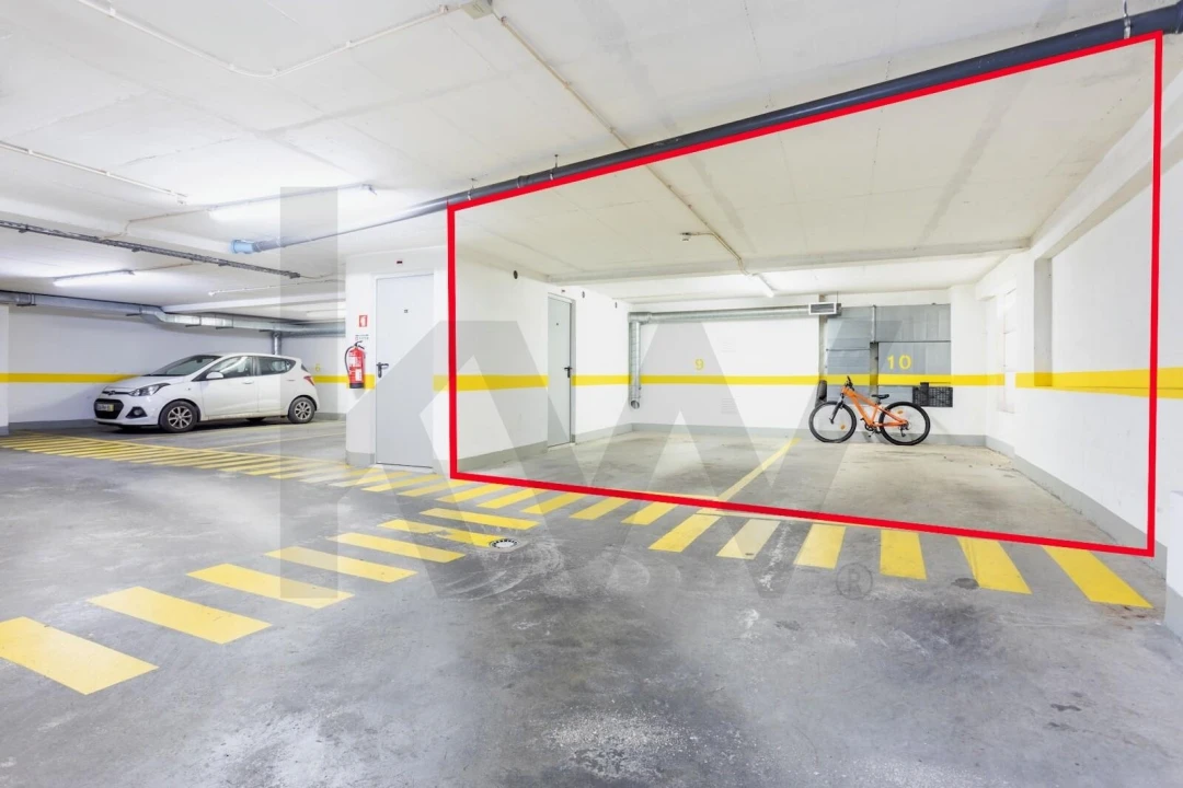 Apartamento T2 para Venda em Rio de Mouro Foto 22