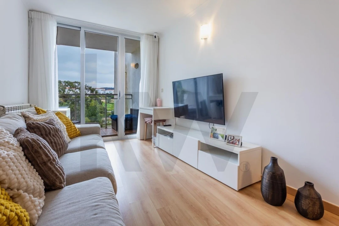 Apartamento T2 para Venda em Rio de Mouro Foto 6